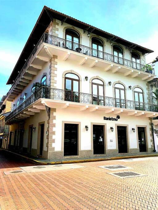 Los Diamantes Apartahotel